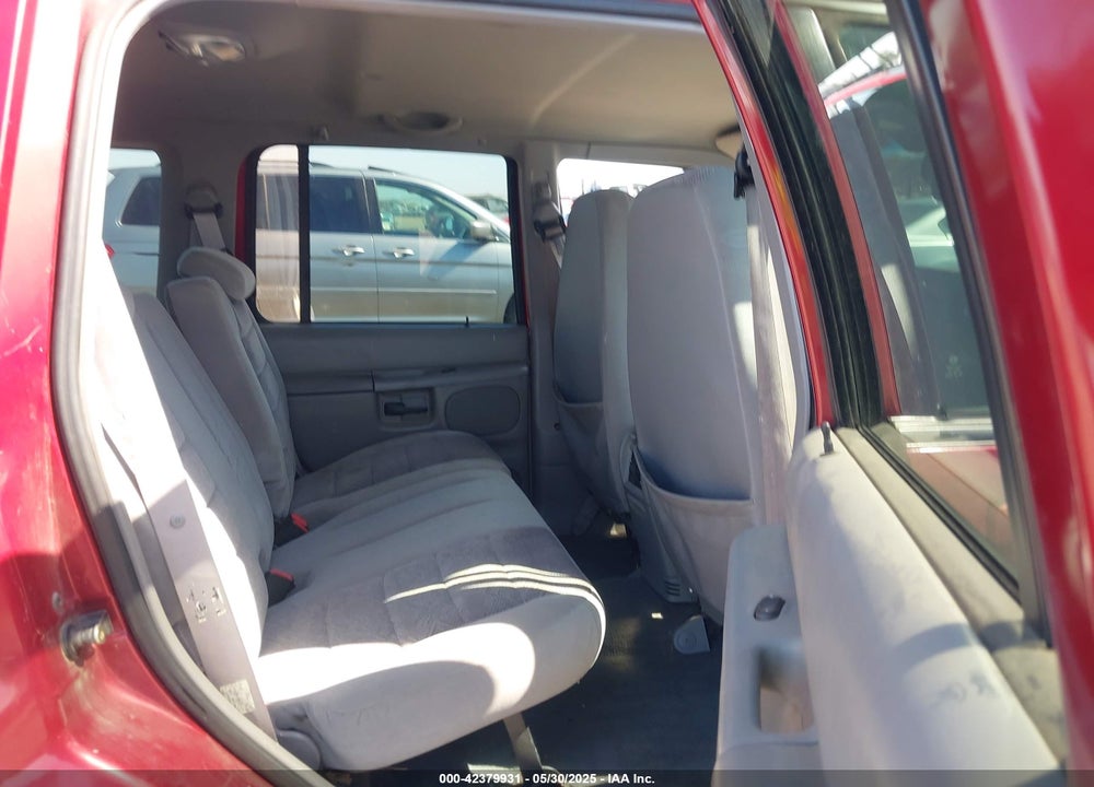 2001 FORD EXPLORER XLT VIN: 1FMDU73E51ZA06701