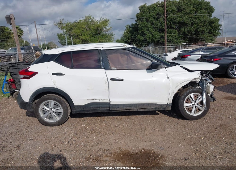 2018 NISSAN KICKS VIN: 3N1CP5CUXJL525529