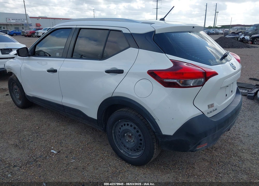 2018 NISSAN KICKS VIN: 3N1CP5CUXJL525529