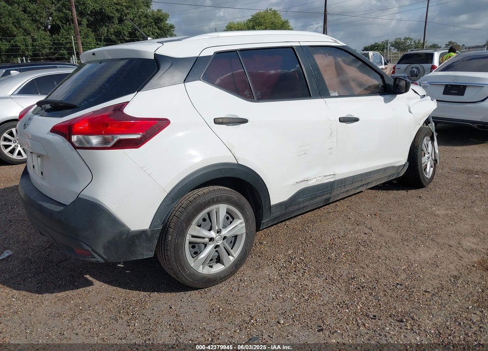 2018 NISSAN KICKS VIN: 3N1CP5CUXJL525529