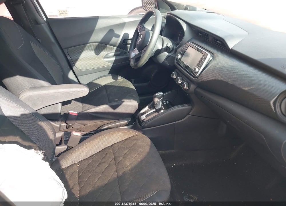 2018 NISSAN KICKS VIN: 3N1CP5CUXJL525529