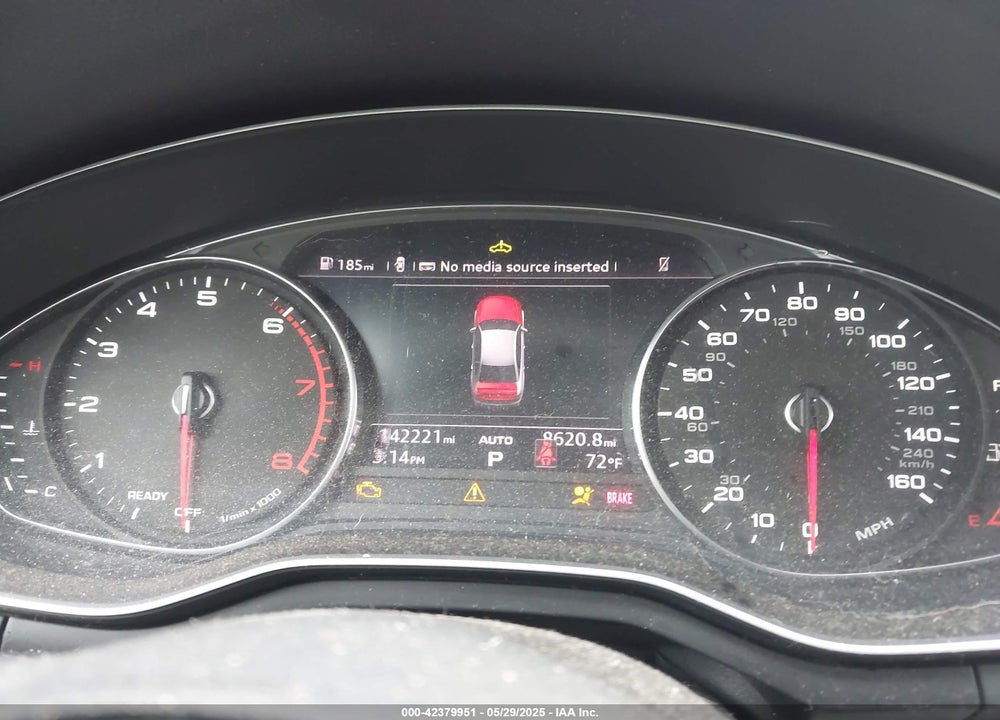 2018 AUDI A4 VIN: WAUDNAF43JN013068