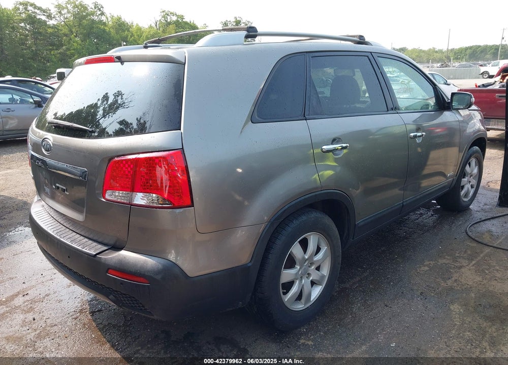 2012 KIA SORENTO LX VIN: 5XYKTDA64CG206849