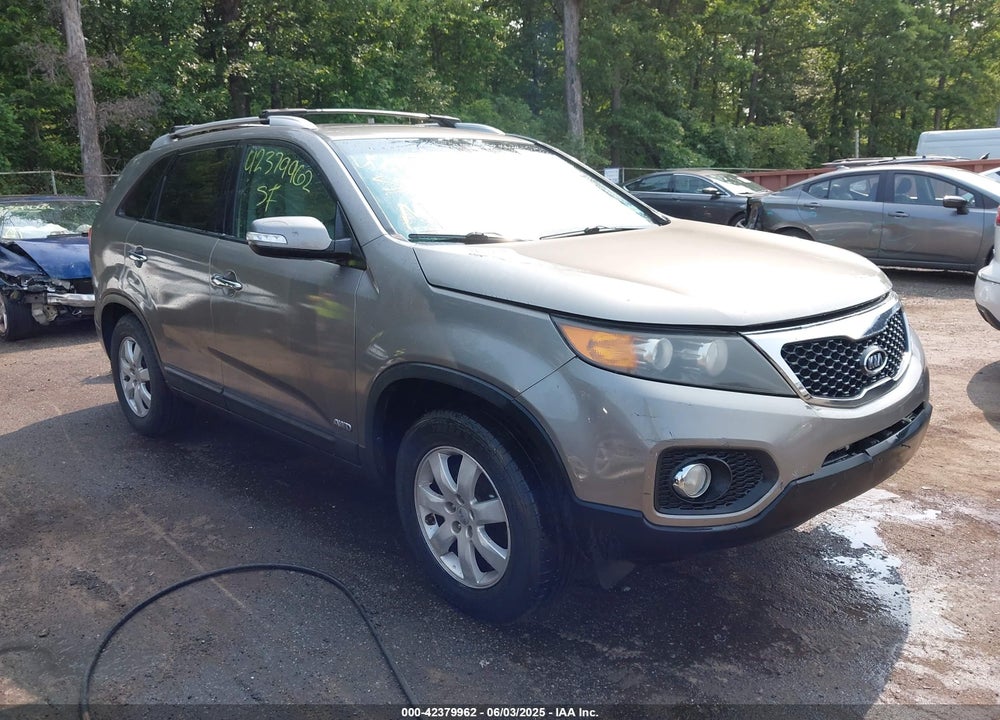 2012 KIA SORENTO LX VIN: 5XYKTDA64CG206849