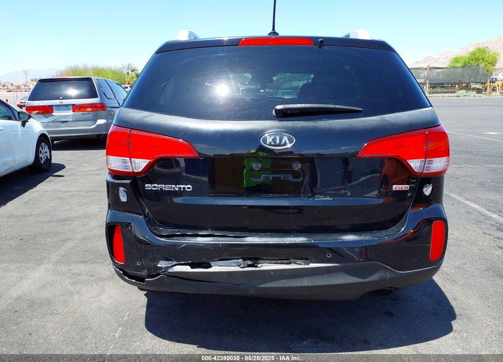 2015 KIA SORENTO VIN: 5XYKT4A65FG580178