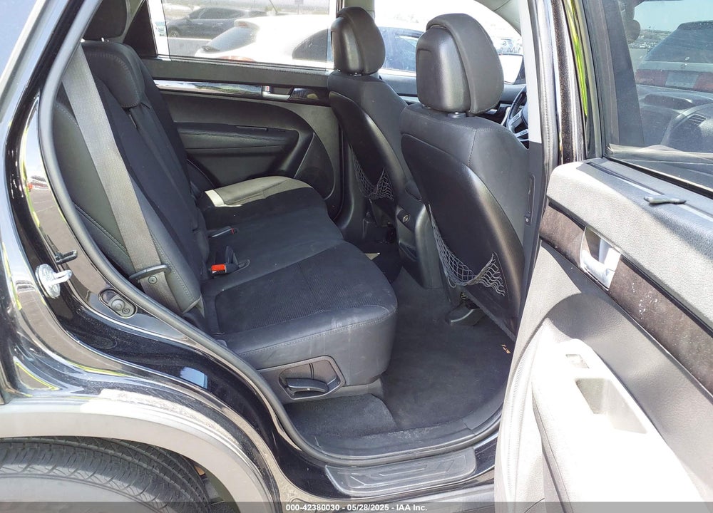 2015 KIA SORENTO VIN: 5XYKT4A65FG580178