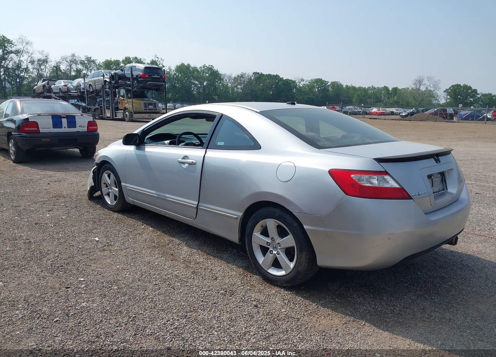 2008 HONDA CIVIC VIN: 2HGFG12888H518879