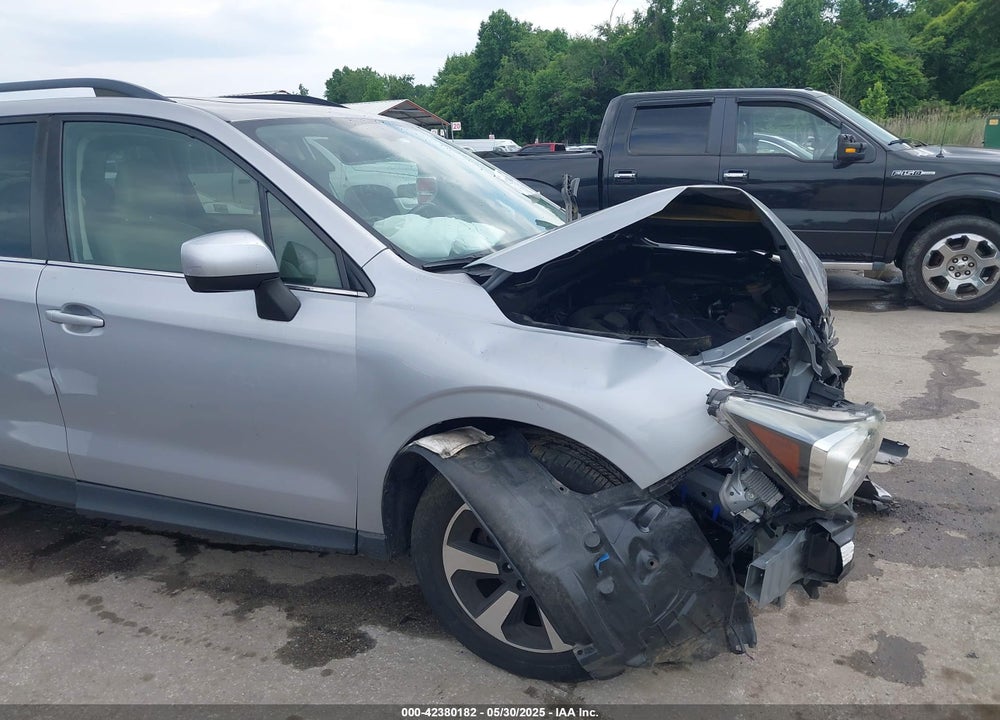 2017 SUBARU FORESTER VIN: JF2SJALC7HH521507