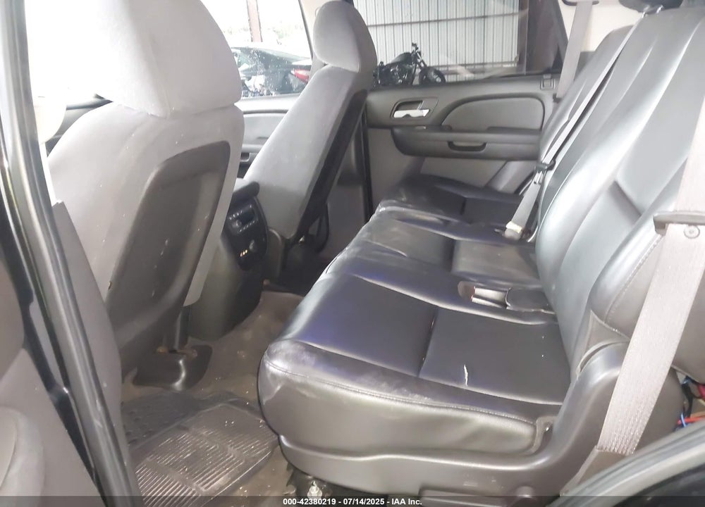 2007 CHEVROLET TAHOE VIN: 1GNEC03057R342002
