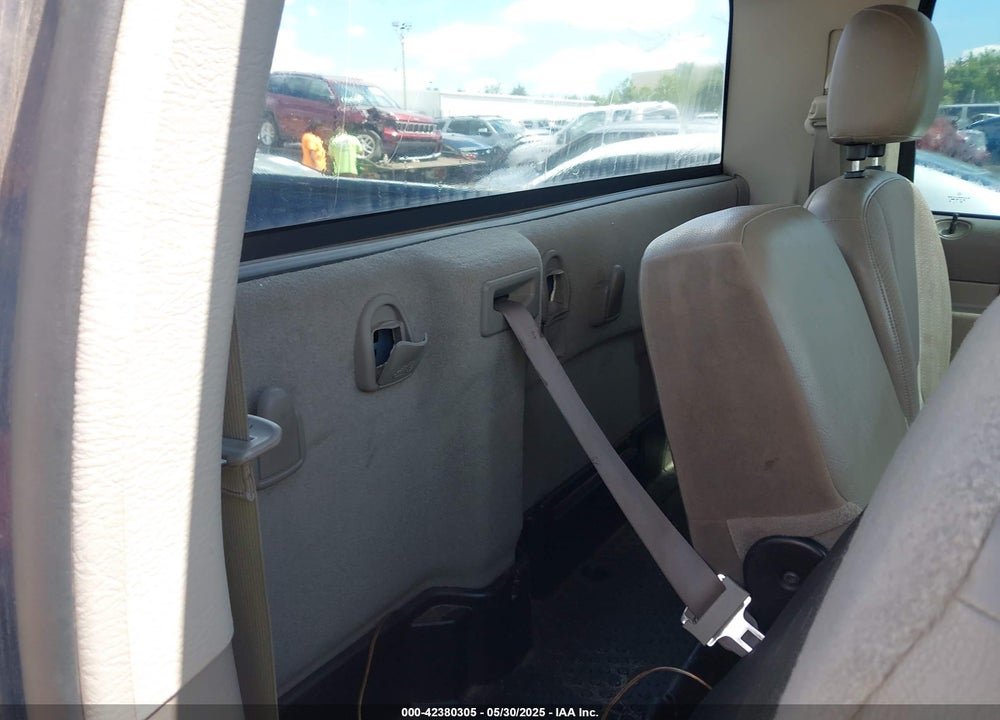 2004 DODGE RAM 1500 ST VIN: 1D7HU16D14J158134