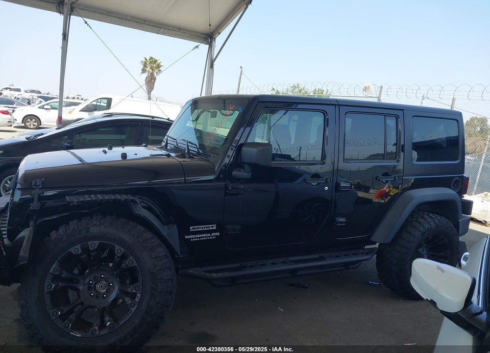 2016 JEEP WRANGLER UNLIMITED VIN: 1C4BJWDG7GL155900