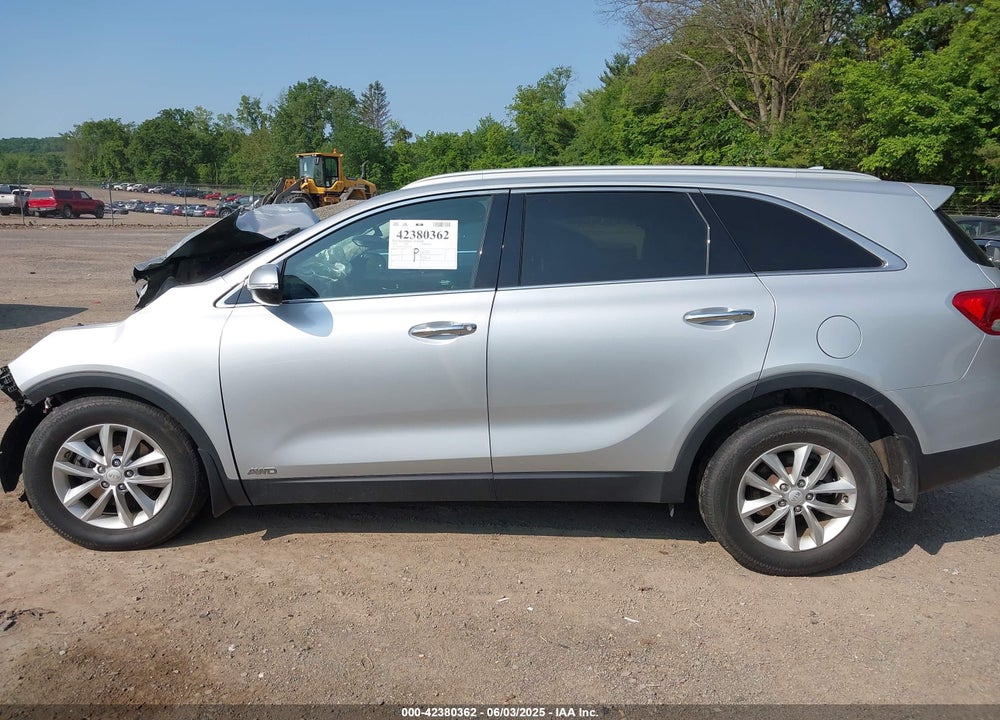 2016 KIA SORENTO VIN: 5XYPGDA38GG041748