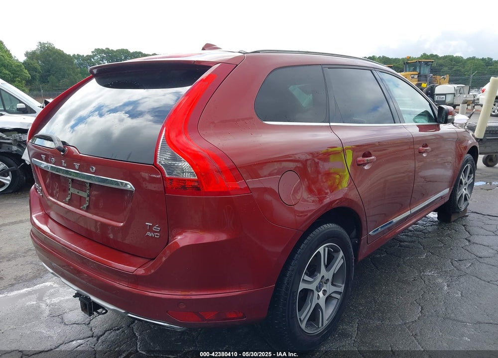 2015 VOLVO XC60 T6 VIN: YV4902RKXF2669393