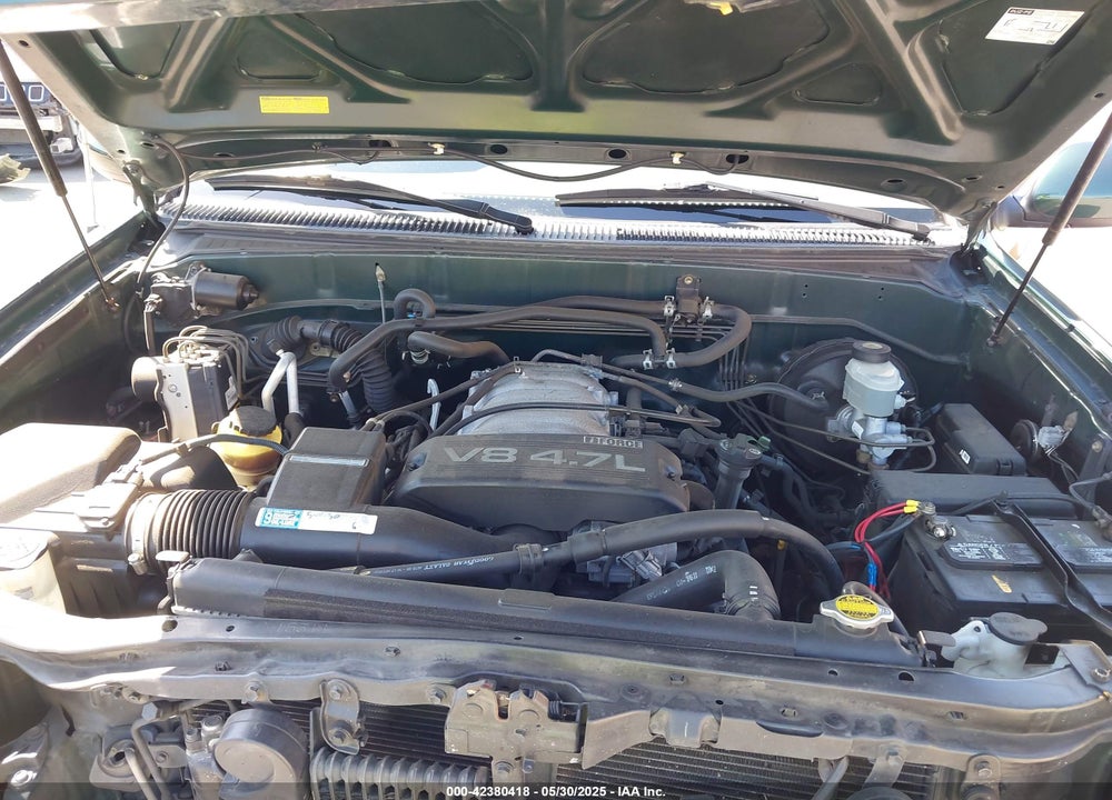 2002 TOYOTA SEQUOIA SR5 V8 VIN: 5TDBT44A32S078556