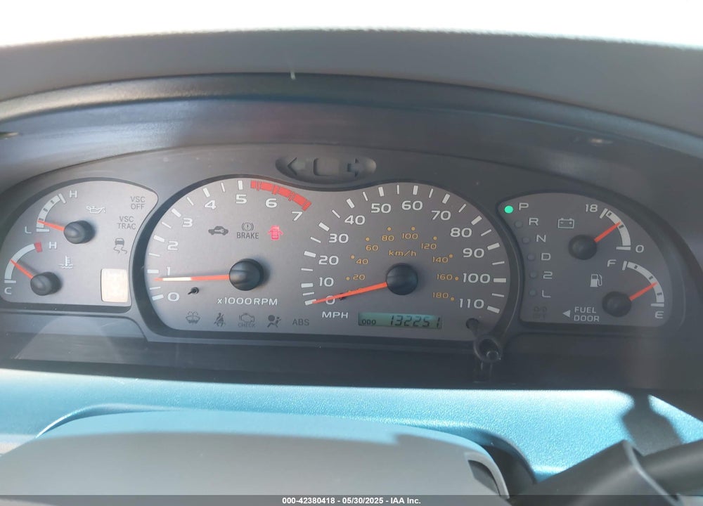 2002 TOYOTA SEQUOIA SR5 V8 VIN: 5TDBT44A32S078556