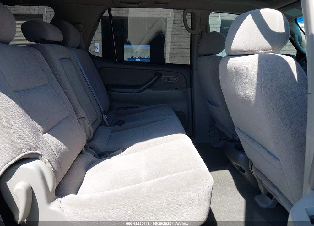 2002 TOYOTA SEQUOIA SR5 V8 VIN: 5TDBT44A32S078556