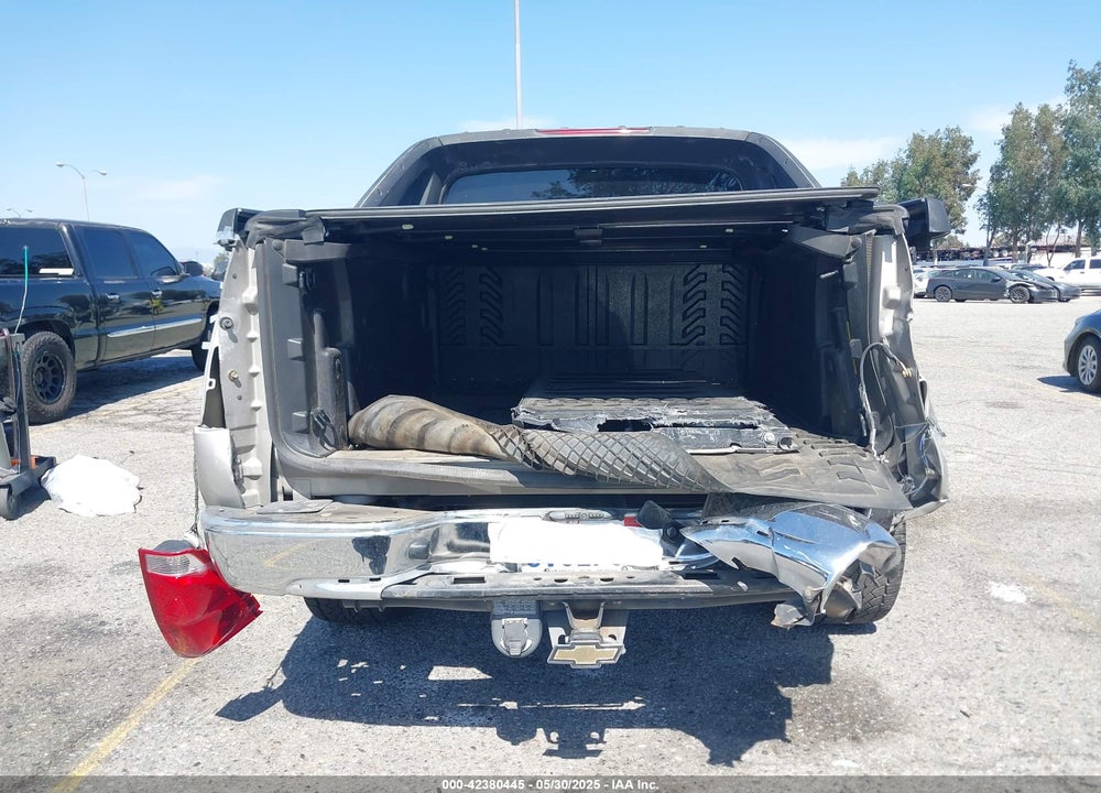 2005 CHEVROLET AVALANCHE 1500 Z66 VIN: 3GNEC12Z85G123313