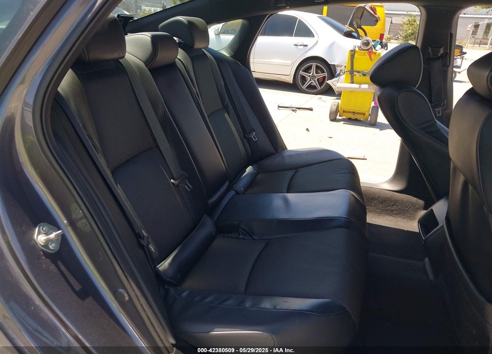 2018 HONDA ACCORD VIN: 1HGCV1F37JA145894