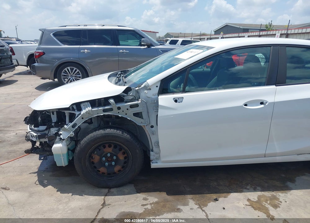 2018 CHEVROLET CRUZE VIN: 1G1BC5SM8J7126329