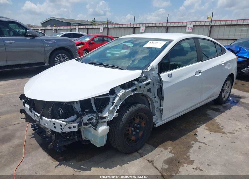 2018 CHEVROLET CRUZE VIN: 1G1BC5SM8J7126329