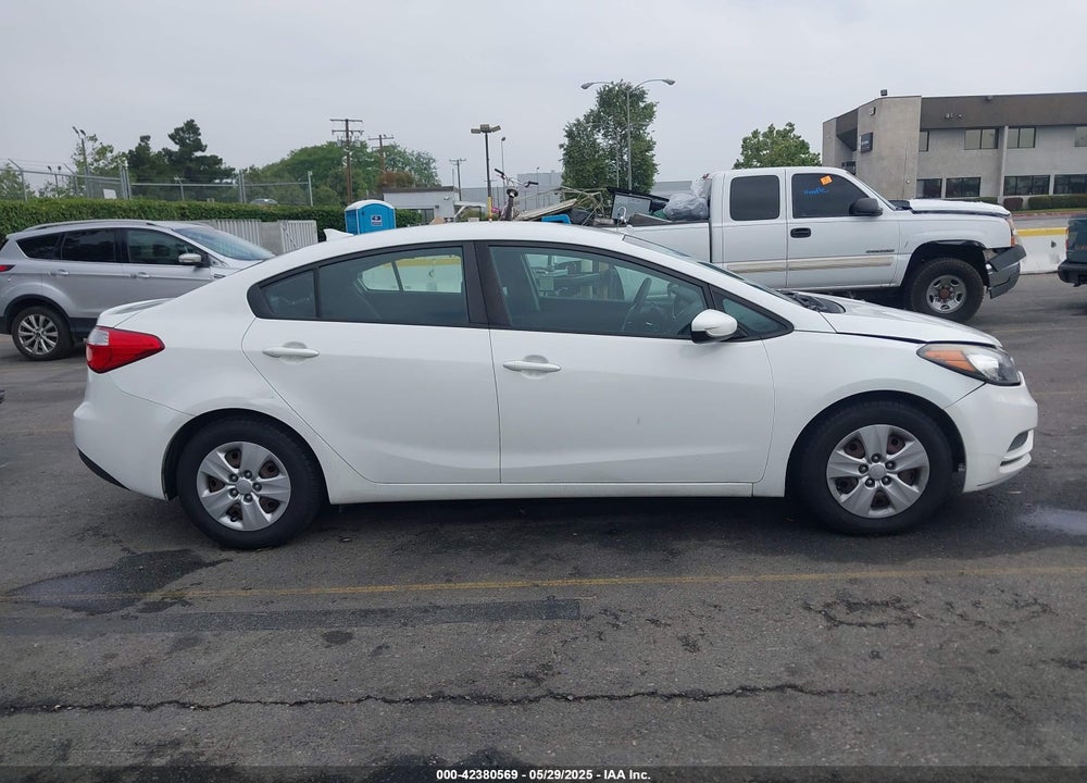 2016 KIA FORTE LX VIN: KNAFK4A64G5581494
