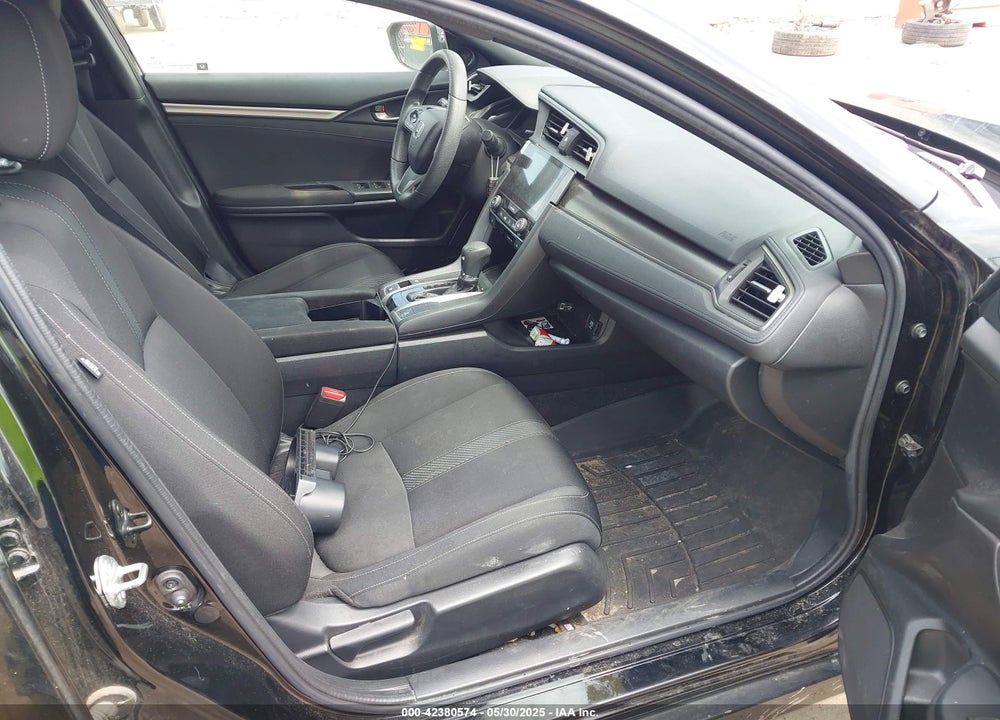 2018 HONDA CIVIC VIN: SHHFK7H52JU211926