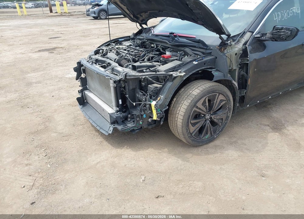 2018 HONDA CIVIC VIN: SHHFK7H52JU211926