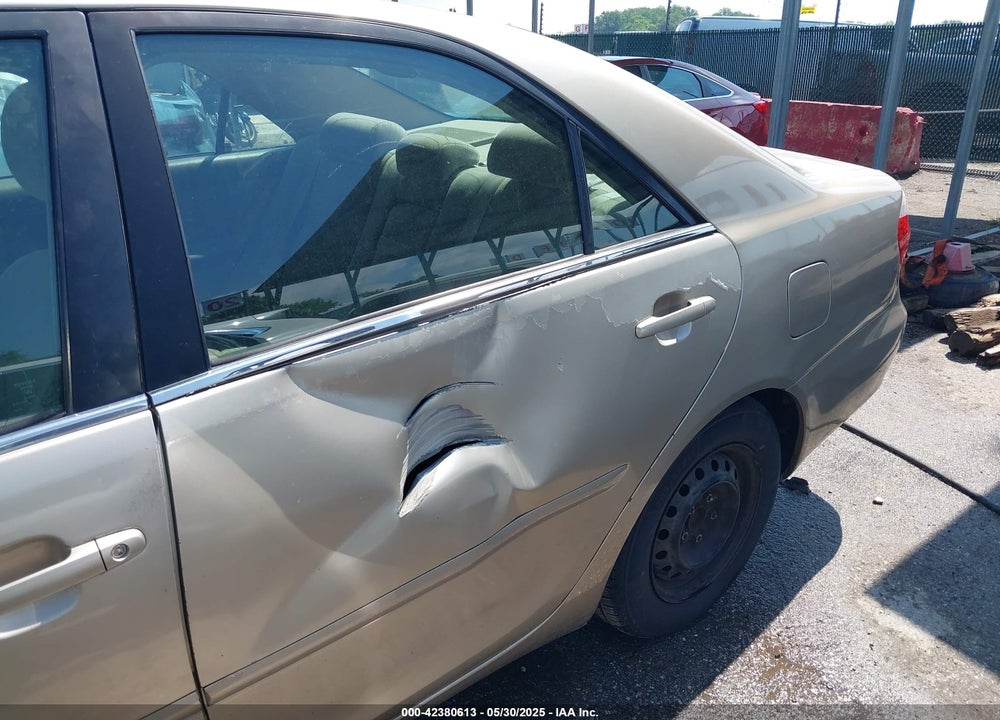 2005 TOYOTA CAMRY LE VIN: 4T1BE30K35U951513