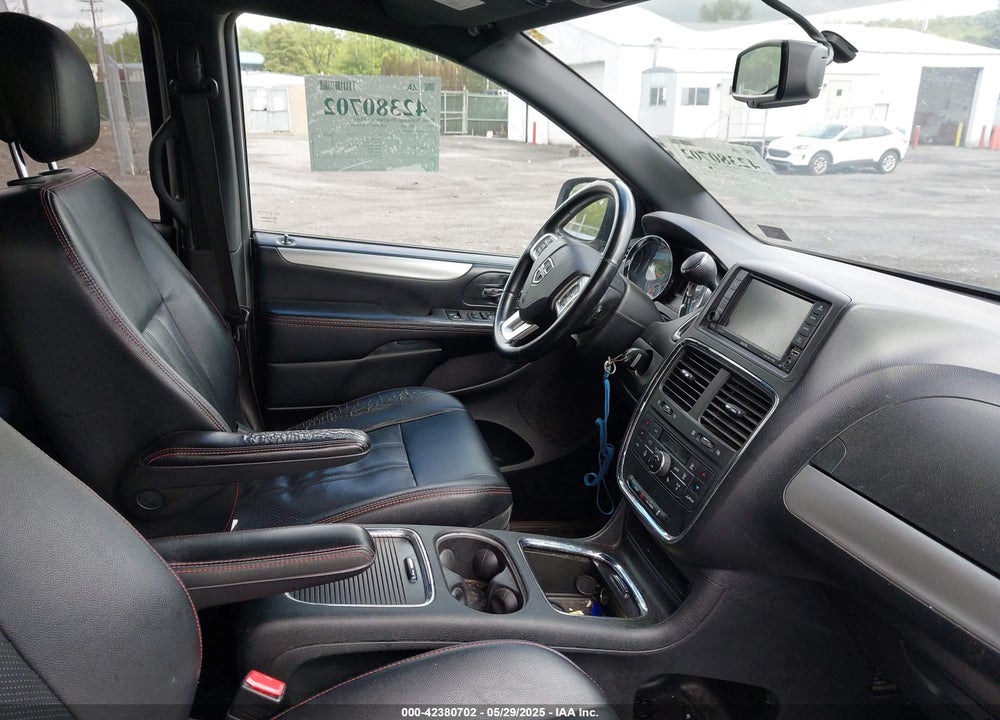 2017 DODGE GRAND CARAVAN GT VIN: 2C4RDGEG0HR845376