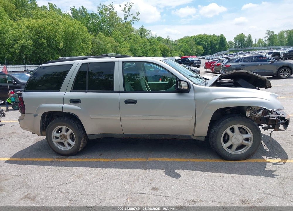 2007 CHEVROLET TRAILBLAZER LS VIN: 1GNDT13S072248721