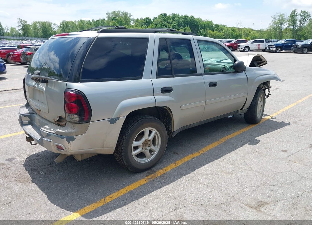 2007 CHEVROLET TRAILBLAZER LS VIN: 1GNDT13S072248721
