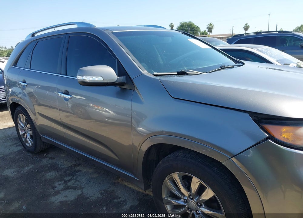 2013 KIA SORENTO SX VIN: 5XYKW4A29DG378929