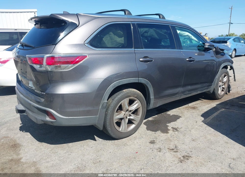 2015 TOYOTA HIGHLANDER LIMITED V6 VIN: 5TDDKRFH2FS139999