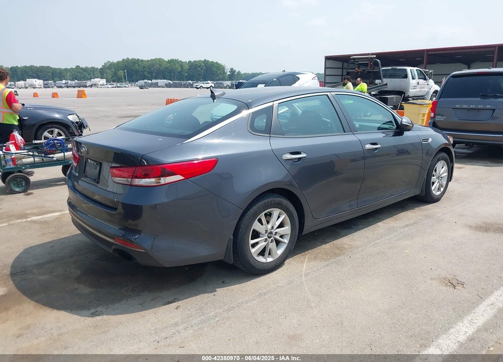 2016 KIA OPTIMA VIN: KNAGT4L33G5111199