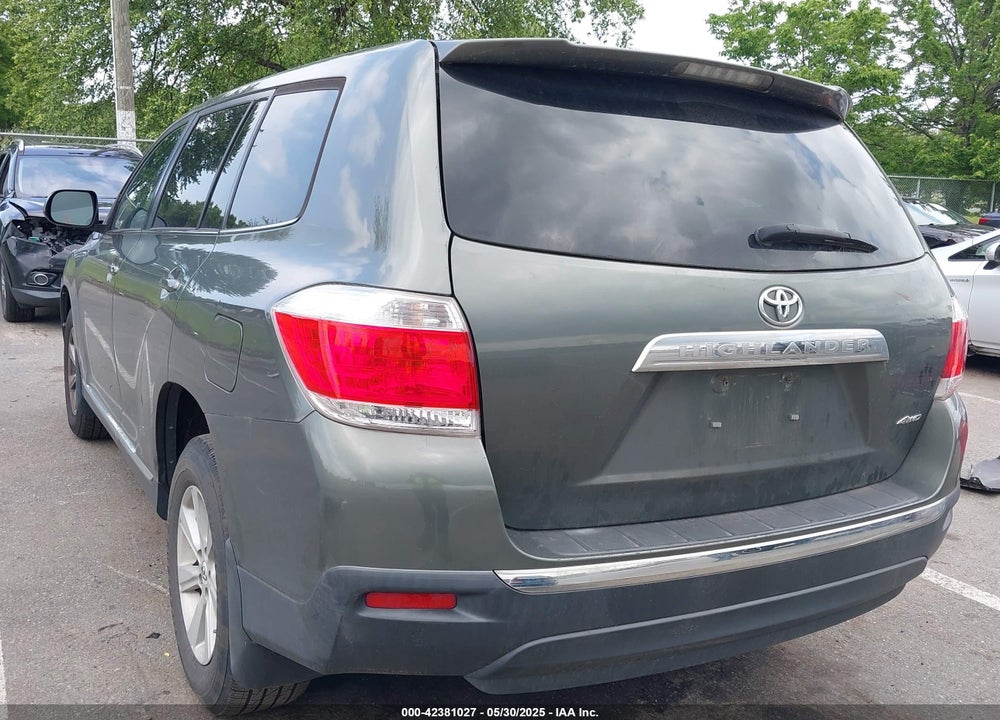 2013 TOYOTA HIGHLANDER VIN: 5TDBK3EH2DS178420