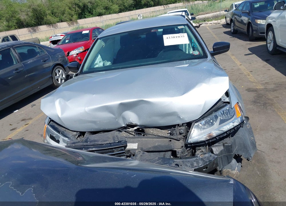 2015 VOLKSWAGEN JETTA 2.0L S VIN: 3VW2K7AJ8FM212828