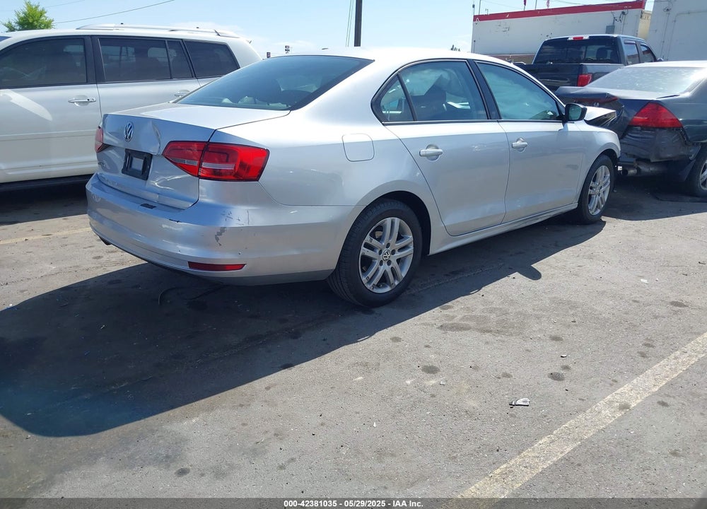 2015 VOLKSWAGEN JETTA 2.0L S VIN: 3VW2K7AJ8FM212828