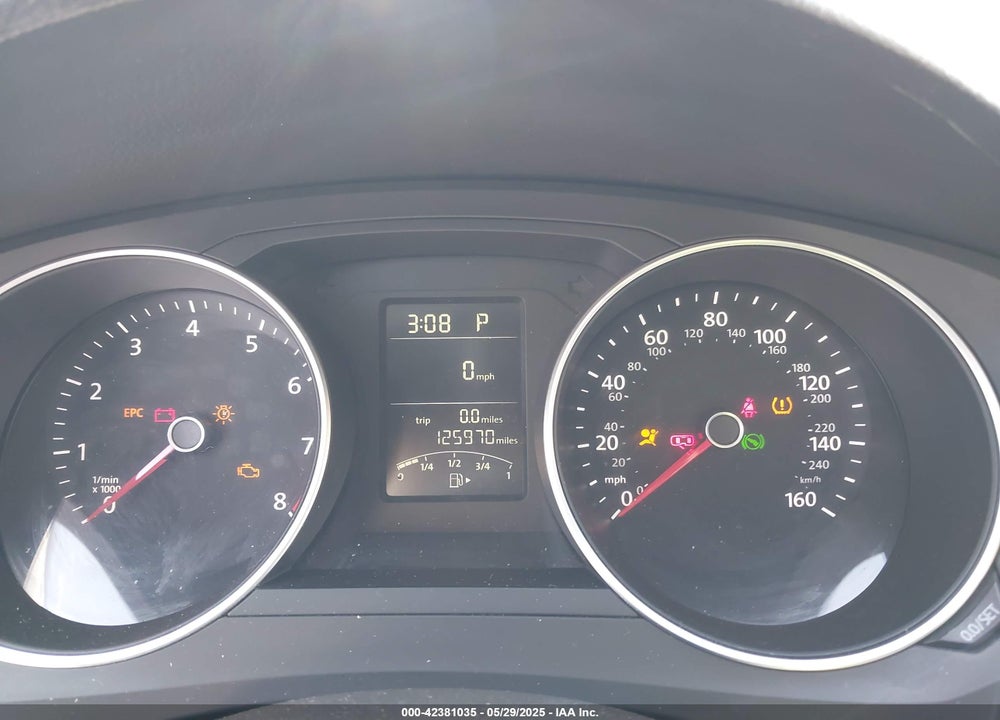 2015 VOLKSWAGEN JETTA 2.0L S VIN: 3VW2K7AJ8FM212828