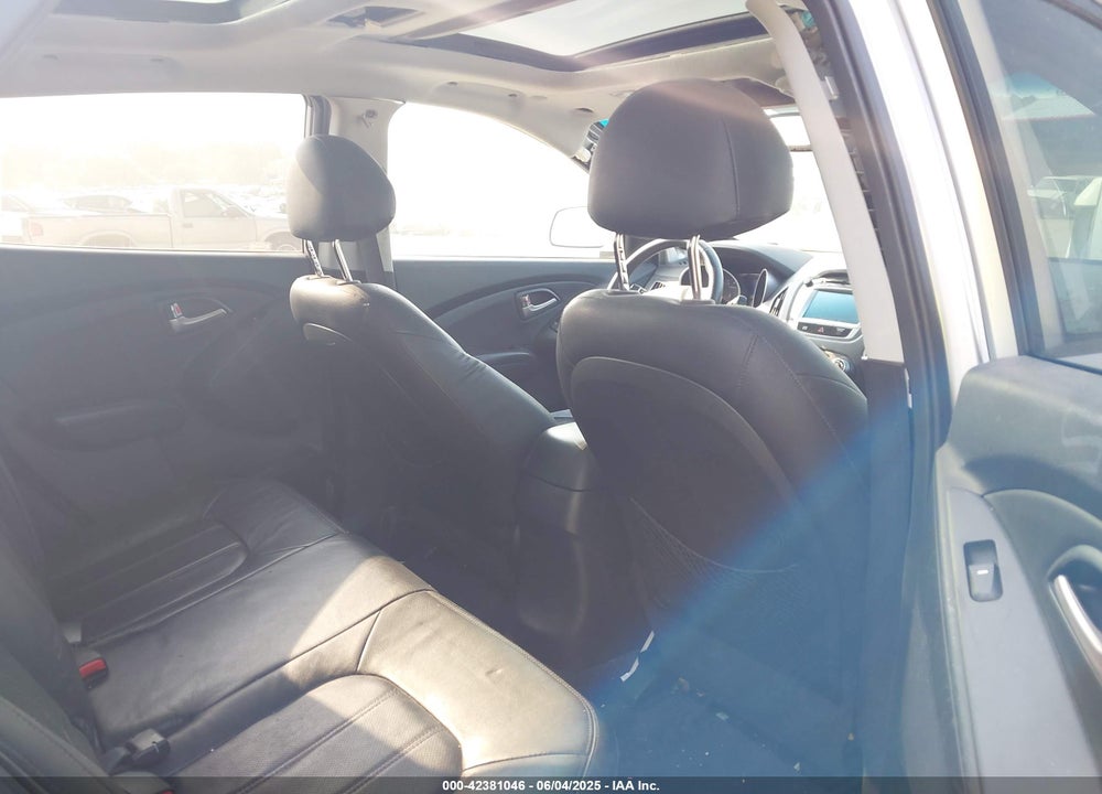 2013 HYUNDAI TUCSON LIMITED VIN: KM8JU3AC2DU599190