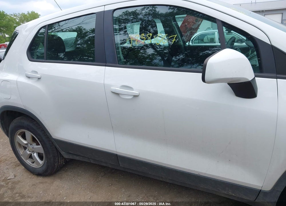 2016 CHEVROLET TRAX VIN: 3GNCJNSB3GL129036