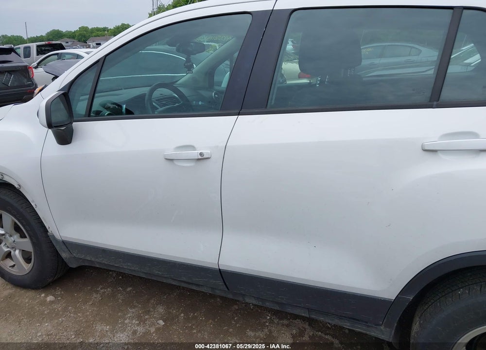2016 CHEVROLET TRAX VIN: 3GNCJNSB3GL129036