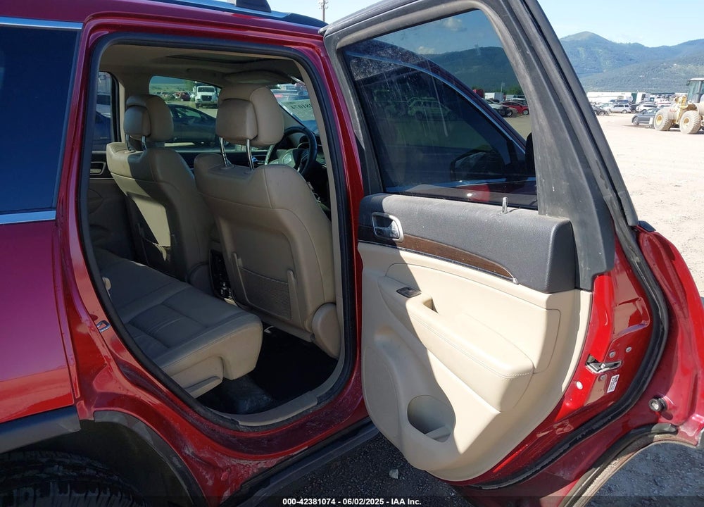 2015 JEEP GRAND CHEROKEE VIN: 1C4RJFBG4FC608029