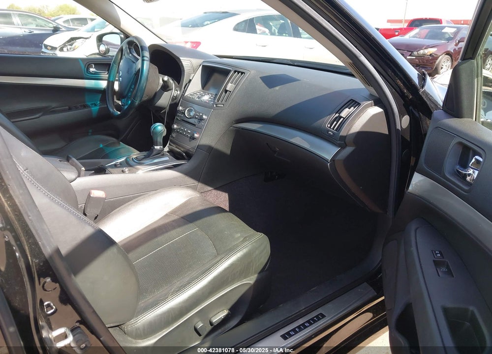 2015 INFINITI Q40 VIN: JN1CV6AP3FM580877