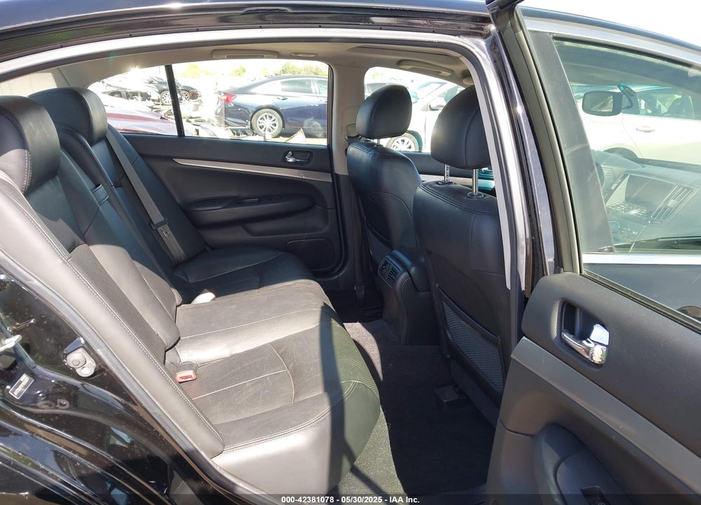 2015 INFINITI Q40 VIN: JN1CV6AP3FM580877