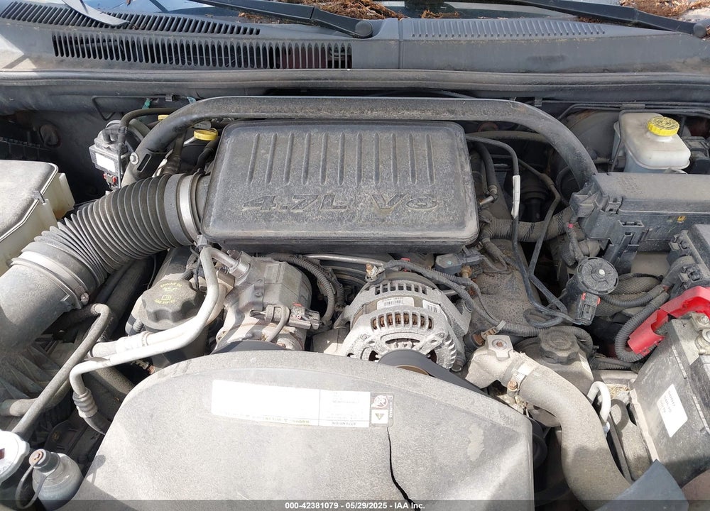 2007 JEEP GRAND CHEROKEE VIN: 1J8HR48P27C700525