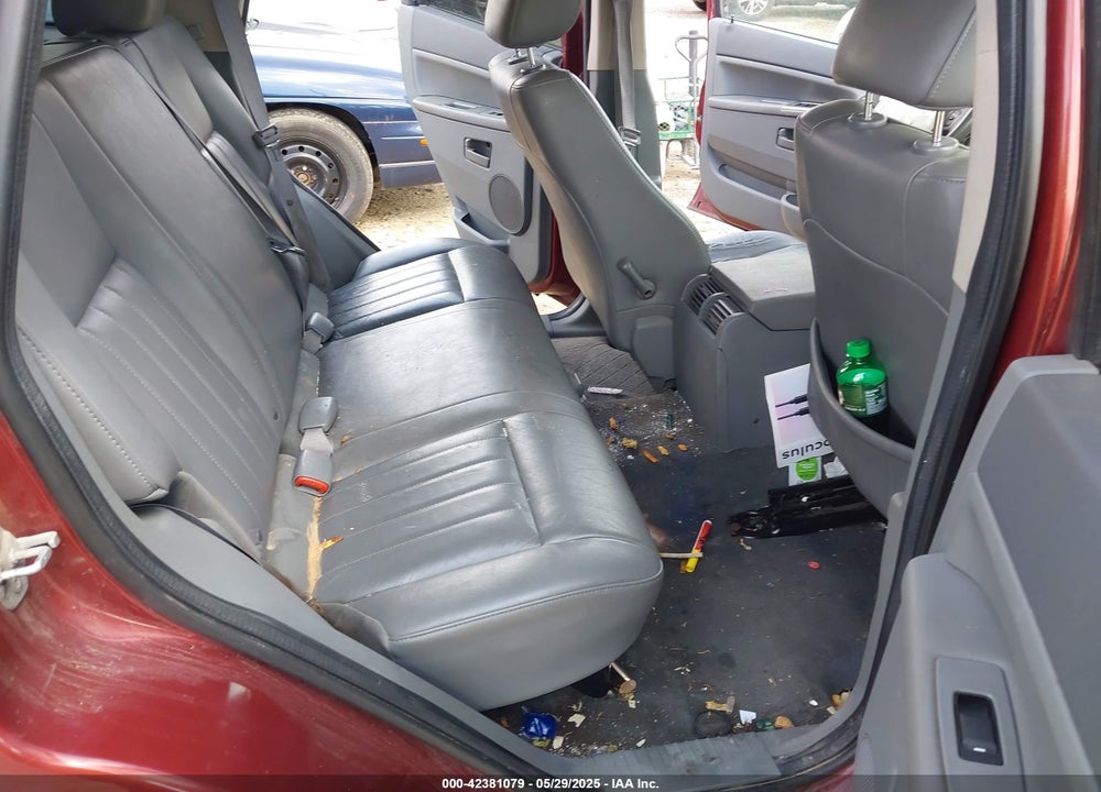 2007 JEEP GRAND CHEROKEE VIN: 1J8HR48P27C700525