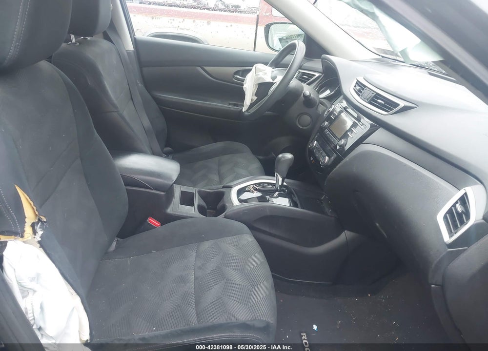 2015 NISSAN ROGUE SV VIN: 5N1AT2MV4FC885612
