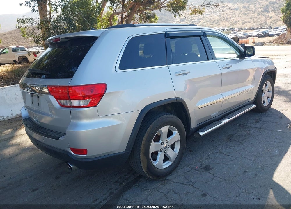 2011 JEEP GRAND CHEROKEE VIN: 1J4RR4GG9BC671170