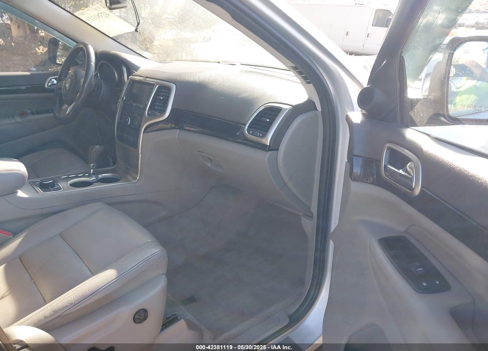 2011 JEEP GRAND CHEROKEE VIN: 1J4RR4GG9BC671170