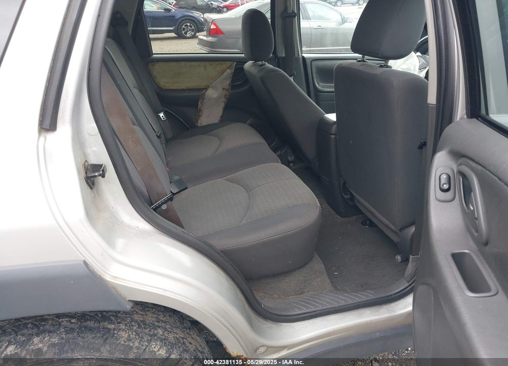 2005 MAZDA TRIBUTE I VIN: 4F2YZ02Z05KM59500